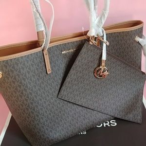 💖SOLD💖 Michael kors Drawsting large tote
